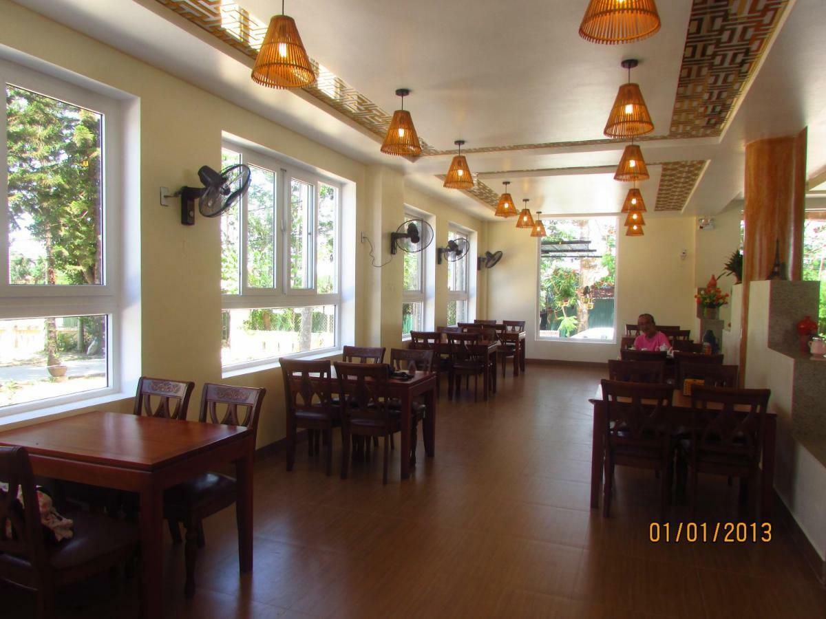 Orchid Riverside Villa フエ エクステリア 写真